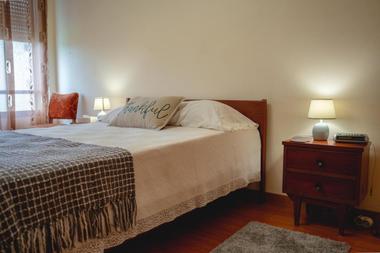 Large Modern Ponta Delgada Apartment Exterior foto